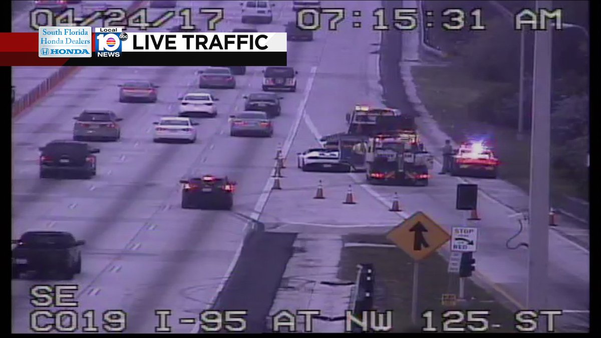Broken Down Car blocking on-ramp on I-95 SB at NW 125th St #traffic https://t.co/31KfYFm05m