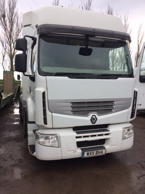 CWC_Trade's tweet image. Part Exchange 2011 Renault Premium 6x2 tractor unit. 680,000kms, MOT till April 2018. Due back early May. Please contact for more details.