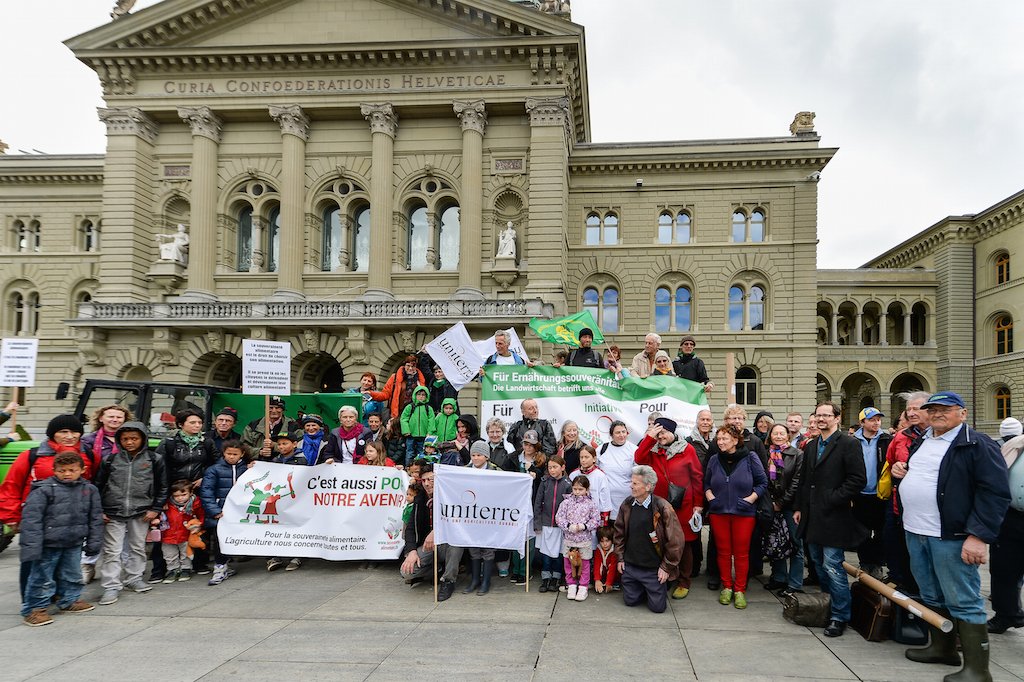 Getting #foodsovereignty into the Swiss constitution <a href="/Uniterre1/">Uniterre</a> ileia.org/2017/04/18/loc…