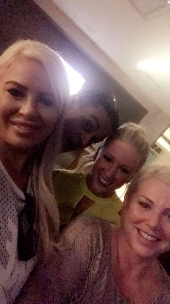 WWE_Snaps's tweet photo. #WrestleMania @DanaBrookeWWE @MojoRawleyWWE #WWE #Snapchat https://t.co/B2vssvBTht
