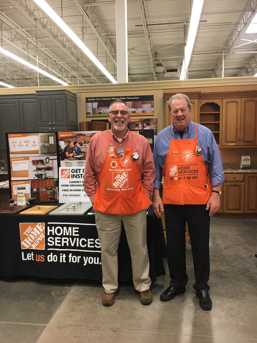 Team Austin ISP Richard n HDE Pro Consultant Steve having fun n Driving Awarness for Home Services 👊😎Boom @DerekTHD <a href="/scottwhiteHD/">Scott White</a> <a href="/THDPatti/">Patti Olmsted</a>