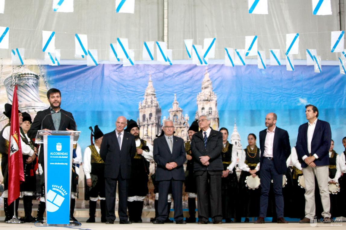 Todas las fotos de la inauguración de la Feria del Marisco en la web municipal:
bit.ly/2q6GRxP
@ALCBDS_Ayto <a href="/xuntanza_alcb/">Xuntanza Alcobendas</a>