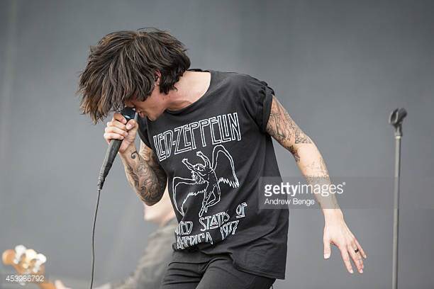 Happy Birthday Kellin Quinn      :) 