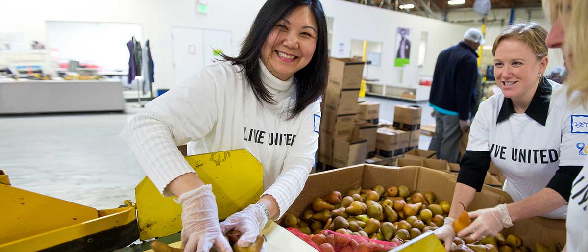 Happy #NationalVolunteerWeek! Shout out to our 3 million volunteers making a difference in their communities. unitedway.co/2pVU2m5