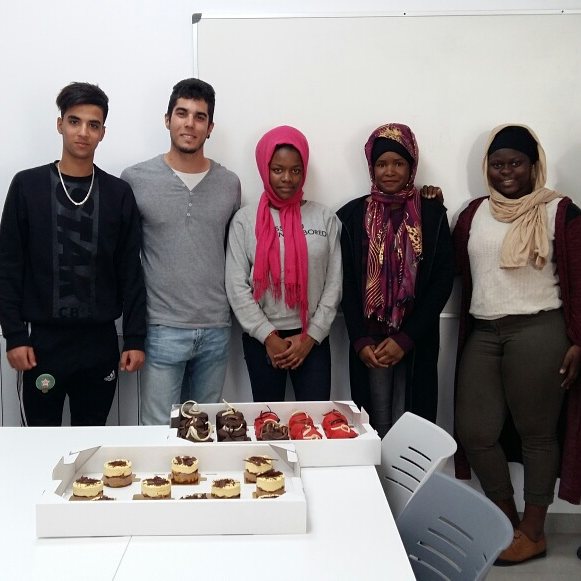 EscolaPiaSaltFP's tweet photo. Avui #projecteintegrat #sugarfree amb l' @ADC_CAT delegació comarques gironines i xerrada de @rogervidalcat PFI #pastisseria i #fleca https://t.co/5Abns6UWE1
