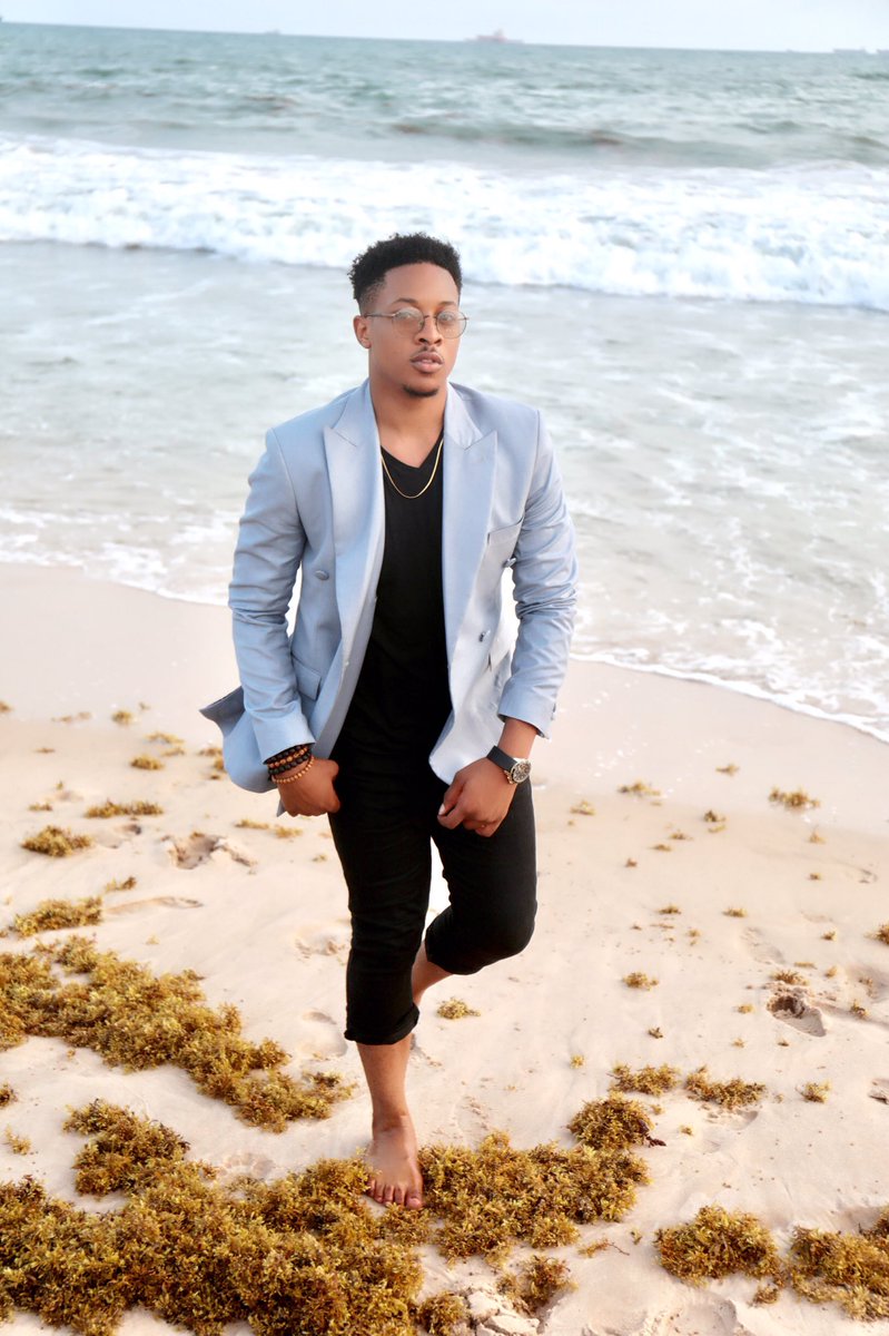 Jonogah's tweet photo. On the horizon I see successful times, happy times, fun times, prayer times, hard times but it all leads to a good end. What do you see? https://t.co/rx7l7JACRI