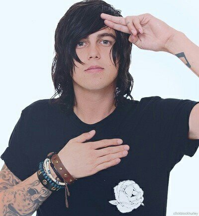 Happy Birthday Kellin Quinn!   