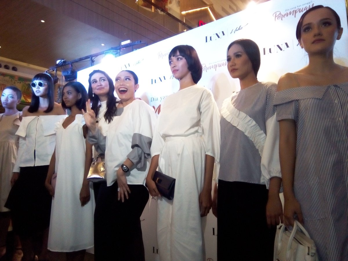 Luna Maya LunaMaya26 Twitter