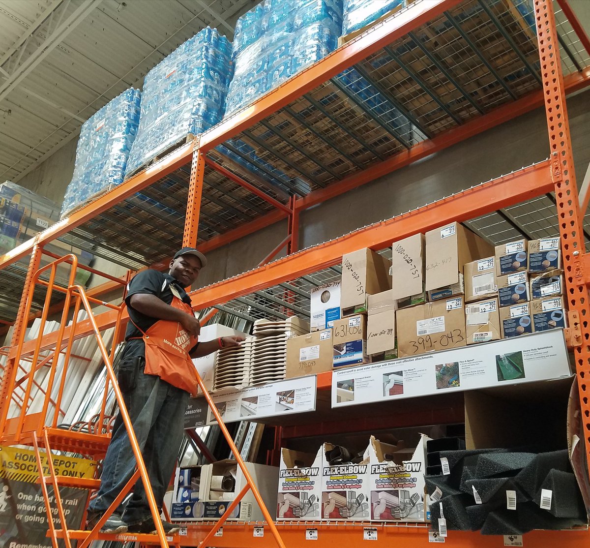 chris dyson (@chrisdysonthd) on Twitter photo Rell from 1122 joining in on the #packdownsmackdown fun in D-22 <a href="/LisaPaynethd/">Lisa Payne</a> @JacobRobertsTHD Rell from 1122 joining in on the #packdownsmackdown fun in D-22 <a href="/LisaPaynethd/">Lisa Payne</a> @JacobRobertsTHD