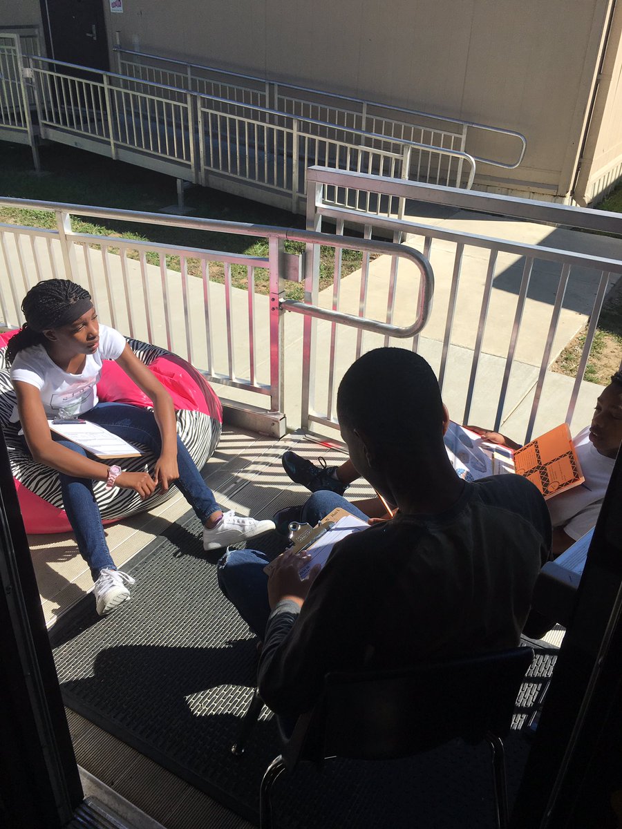 Shauna Hall tweet media