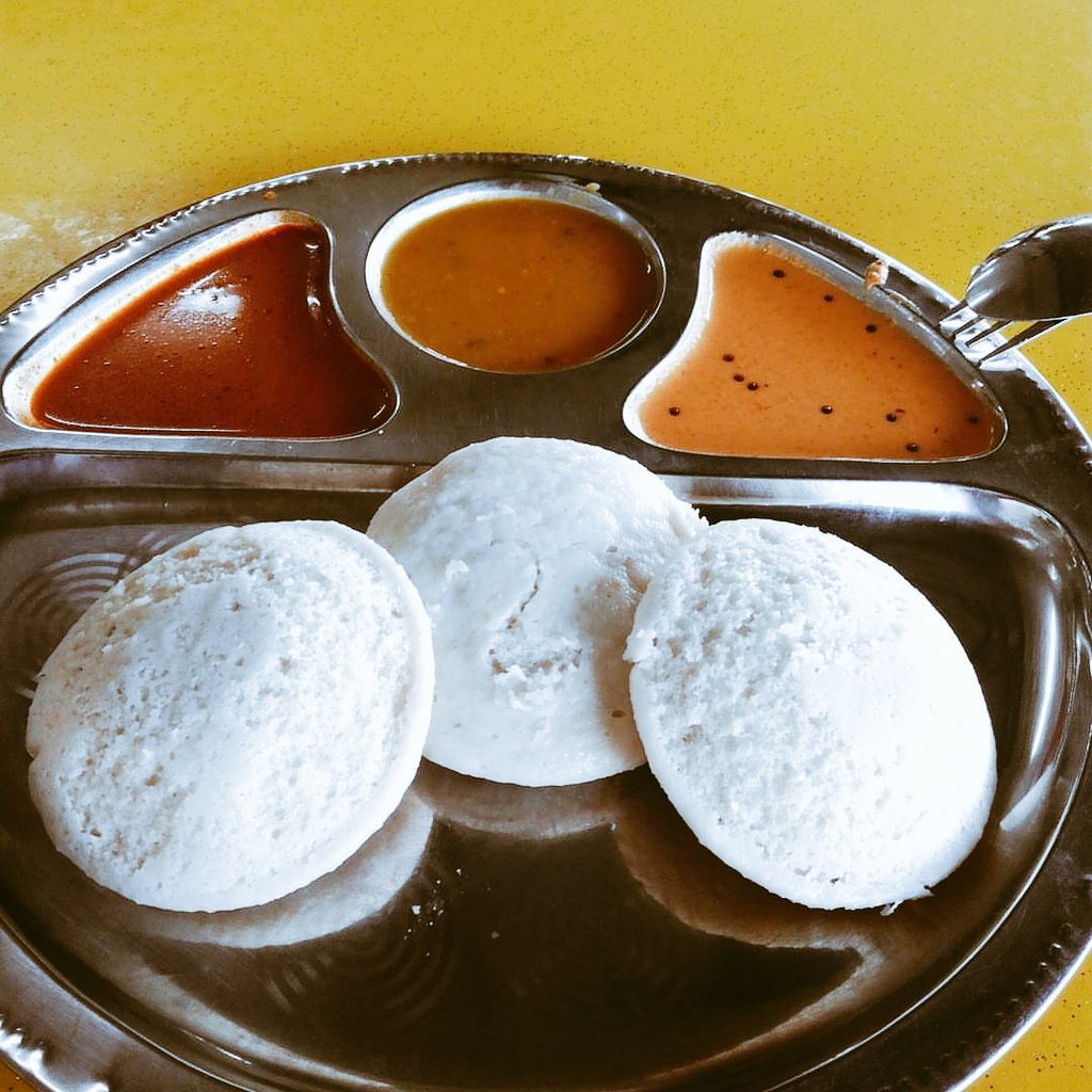 Abhijitim1's tweet photo. Time for dinner π΄
#southindiafood #idi #sambar #chatni #instalike #instafood #followeforfollow #like4like #Bhubaneswar #odisha https://t.co/l6z4RsPc1W
