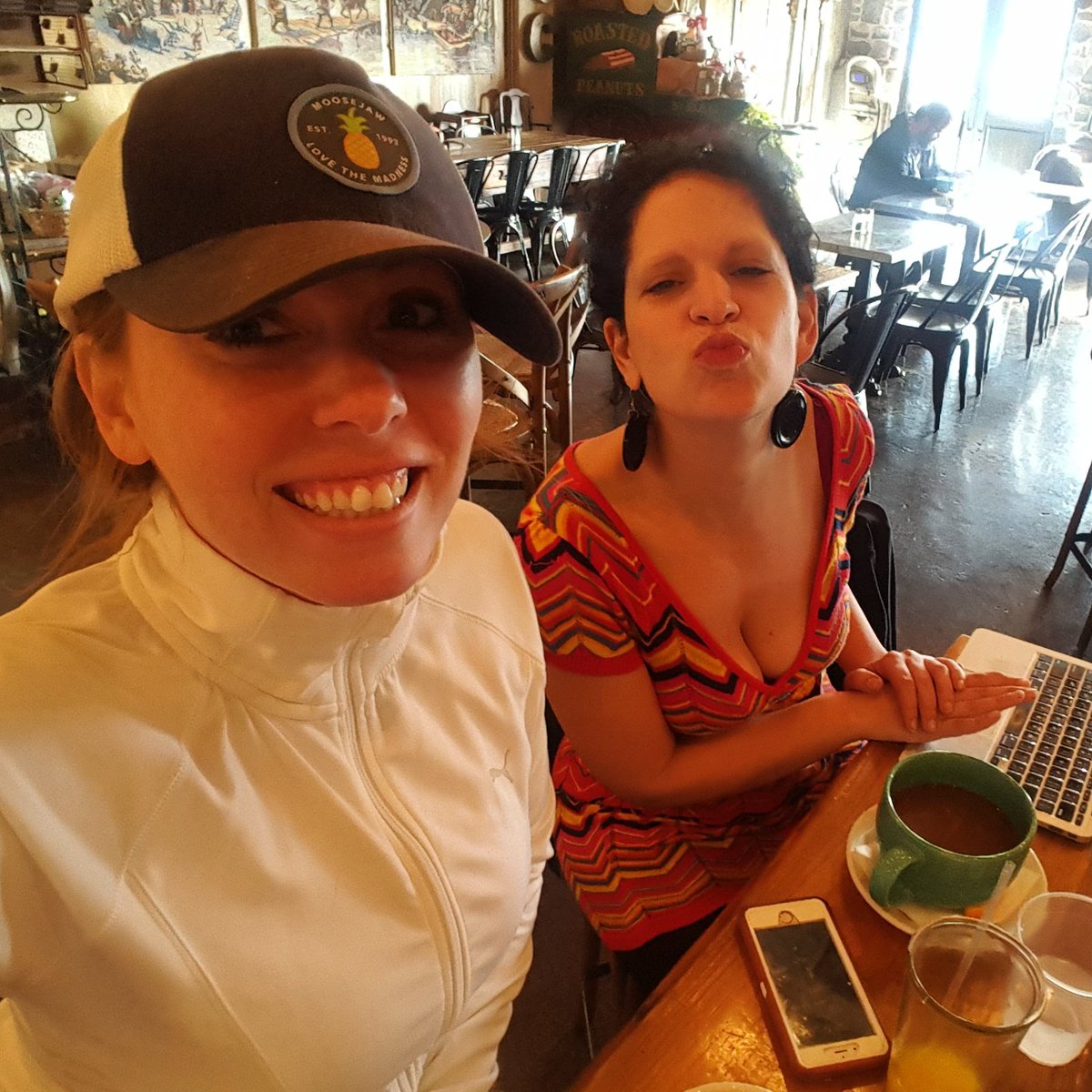 3GirlsSketch's tweet photo. Catch co-creators @ElyssaMP @katinanikou1 writing comedy @republiqueLA this morning over yummy coffee, pastries. #3GSN #tvshow #mondays https://t.co/yAPgLRI1NW