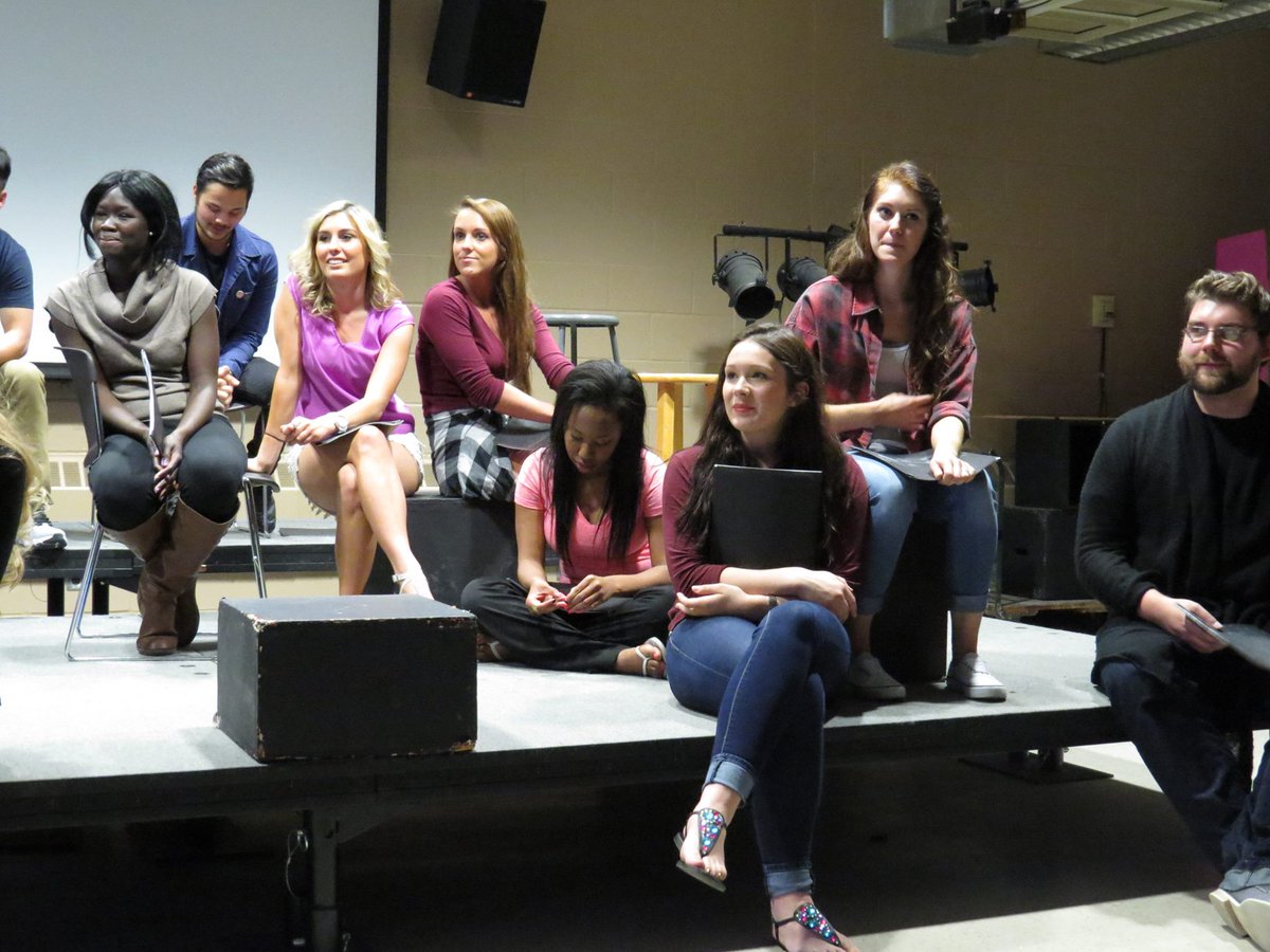 SCSUCommClub's tweet photo. Students will present performance works created April 26 from 7:00 p.m. to 8:00 p.m.

Free &amp; open to everyone Headley Hall 227

#scsu https://t.co/NrWdaFybdd