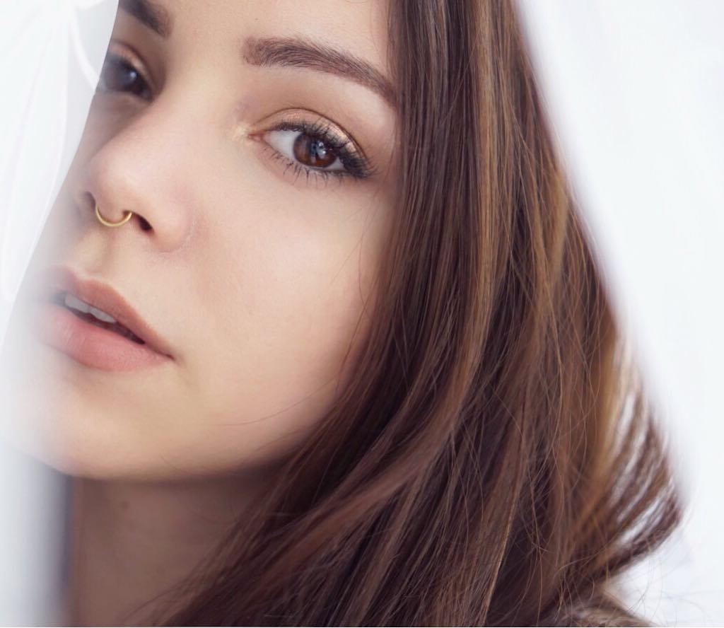 you just want attention, i knew from the start ♪ 
makeup : 100% @nudebynature, check my latest blogpost~ ift.tt/2psYtHZ