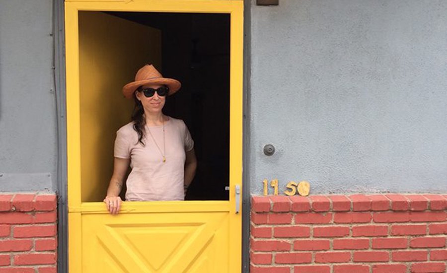 artspace's tweet image. Straight from the Studio: Emily Auchincloss ow.ly/lX3a30b7H0a #Art101 #StraightfromtheStudio #ArtInterview #EmilyAuchincloss