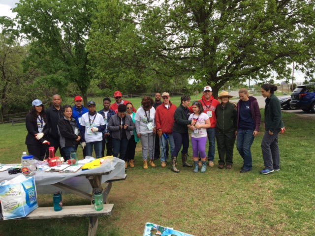 OAGMaryland's tweet image. Joined @tweetsonthepath &amp;amp; @AliceFerguson  to pick up trash in Potomac watershed. Committed to making the places we live, work &amp;amp; play clean