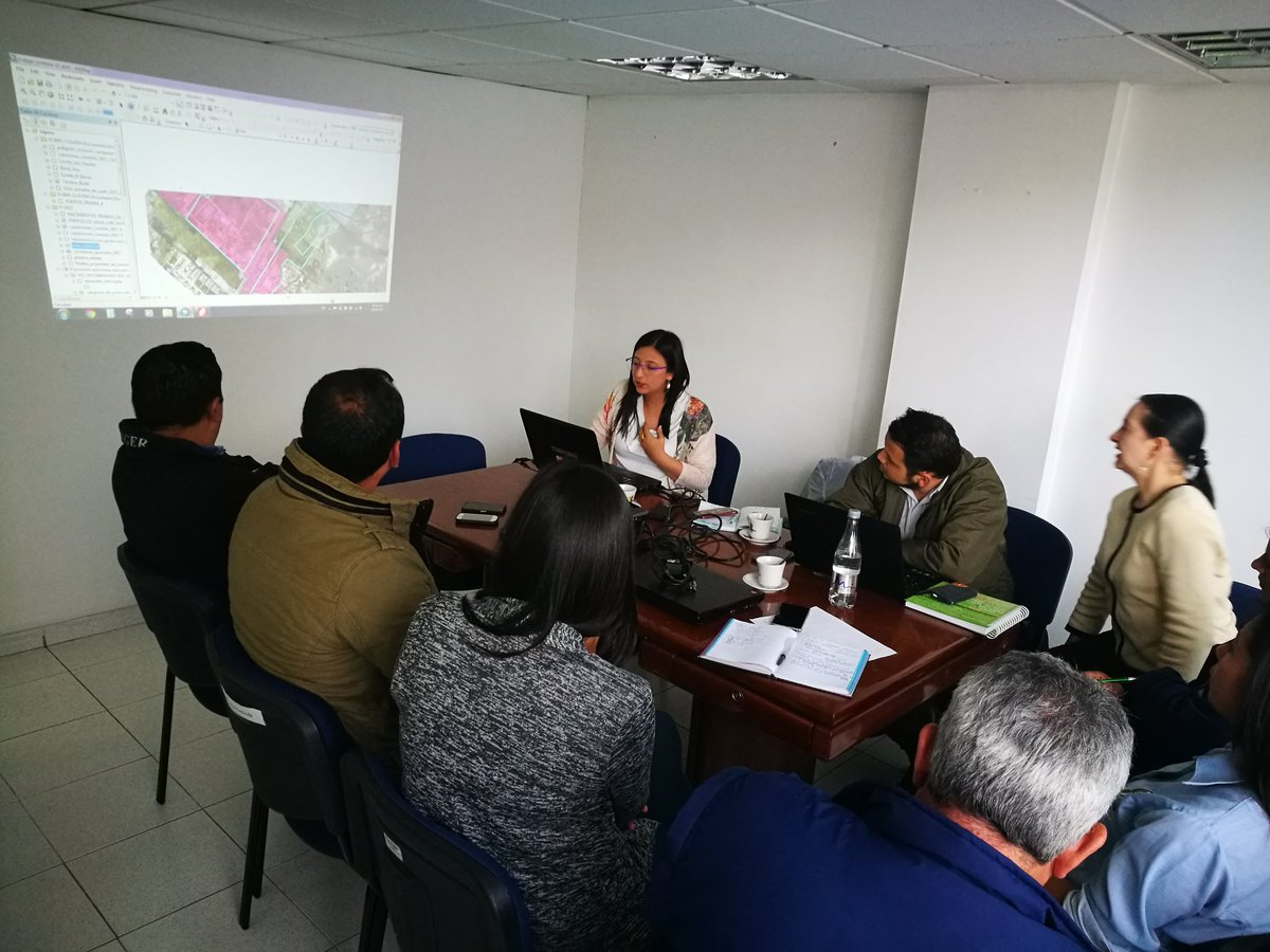 GRUPO_GPS_SAS's tweet image. a esta hora con @Minvivienda @Corpoboyaca @CombitaBoyaca en mesa tecnica #revisiongeneraleotcombita @GRUPO_GPS_SAS