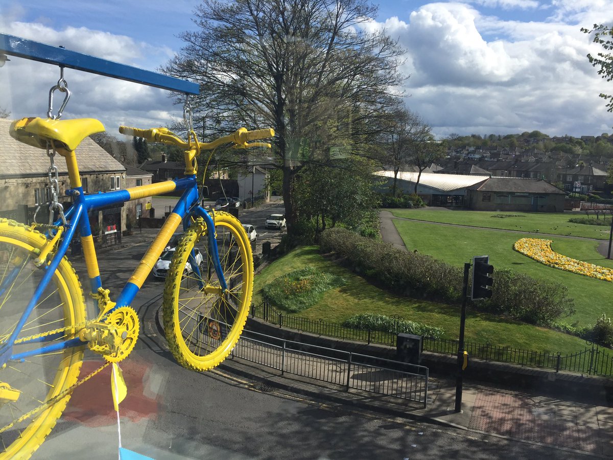 This is the view from Whitegates Estate Agents in Cleckheaton today <a href="/letouryorkshire/">Tour de Yorkshire 🚴</a> <a href="/martincouk/">Martin & Co</a> <a href="/WhitegatesCleck/">Whitegates</a>