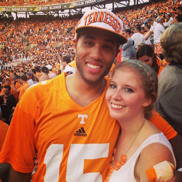 rubykins's tweet photo. #IHeartUT because there is nothing like a Fall Saturday in Knoxville! 🍊@tennalum #iheartUTweek #GoVols #GBO #VFL https://t.co/WXuLH2ZG3X