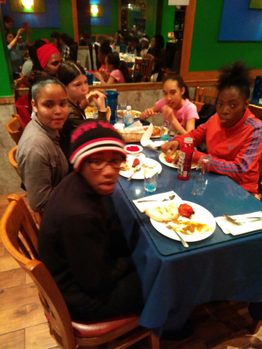 FDAVMS's tweet image. The after school program BELL and @FDAVMS trip to an Indian Restaurant.