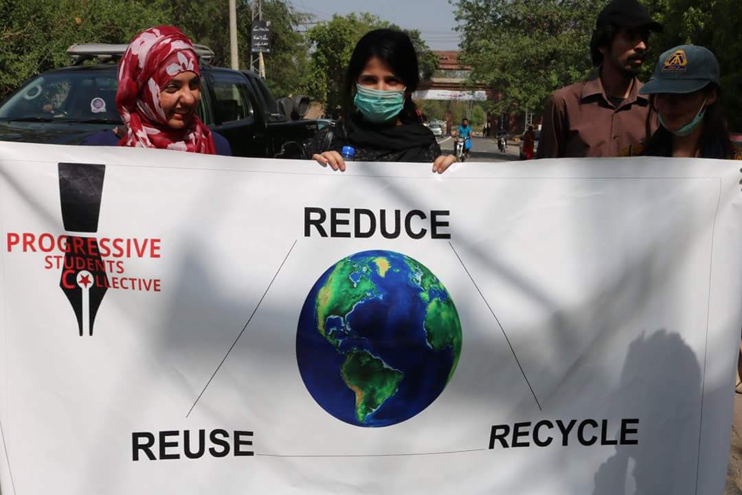 PSCollective_'s tweet photo. Students against the polluters.
#StopPollutingPakistan. https://t.co/cucBpoUv3R