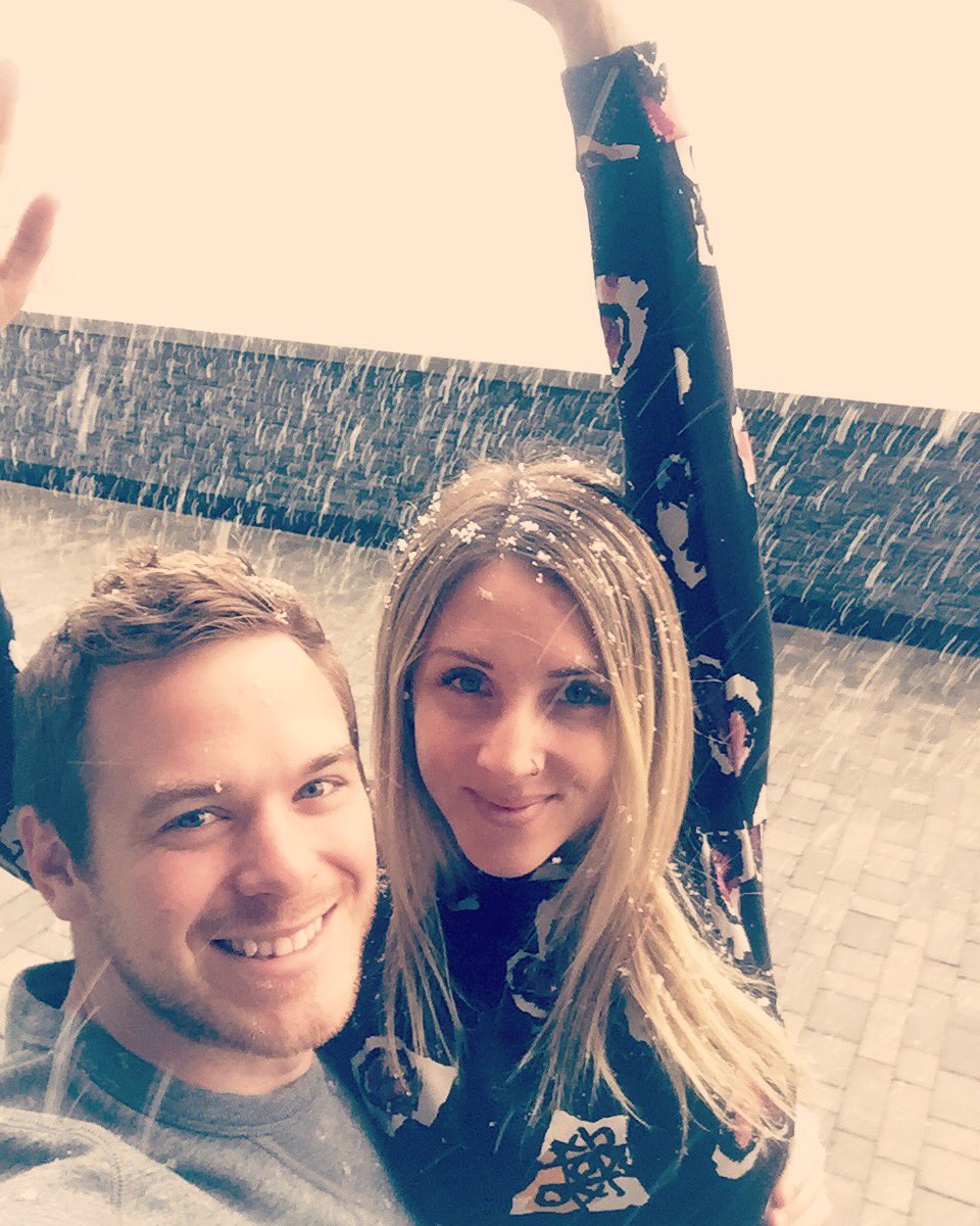 mike_holmesjr's tweet image. Mountain weather... They say you get four seasons in a day. 🏔 @grant_lisamarie .
.
.
.
#CARST #RadonConference #Snow #FourSeasons