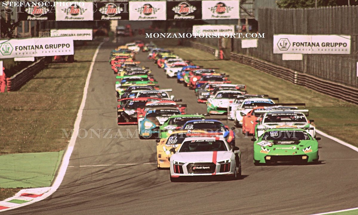 ciabattoni68's tweet photo. @Autodromo_Monza @BlancpainGT @M_Bortolotti @andreacalda @AlexFrassineti @BerettaMichele @AndreaPiccini78 @RobertoTanca@Monzamtsprt https://t.co/YvrrDOnEyE