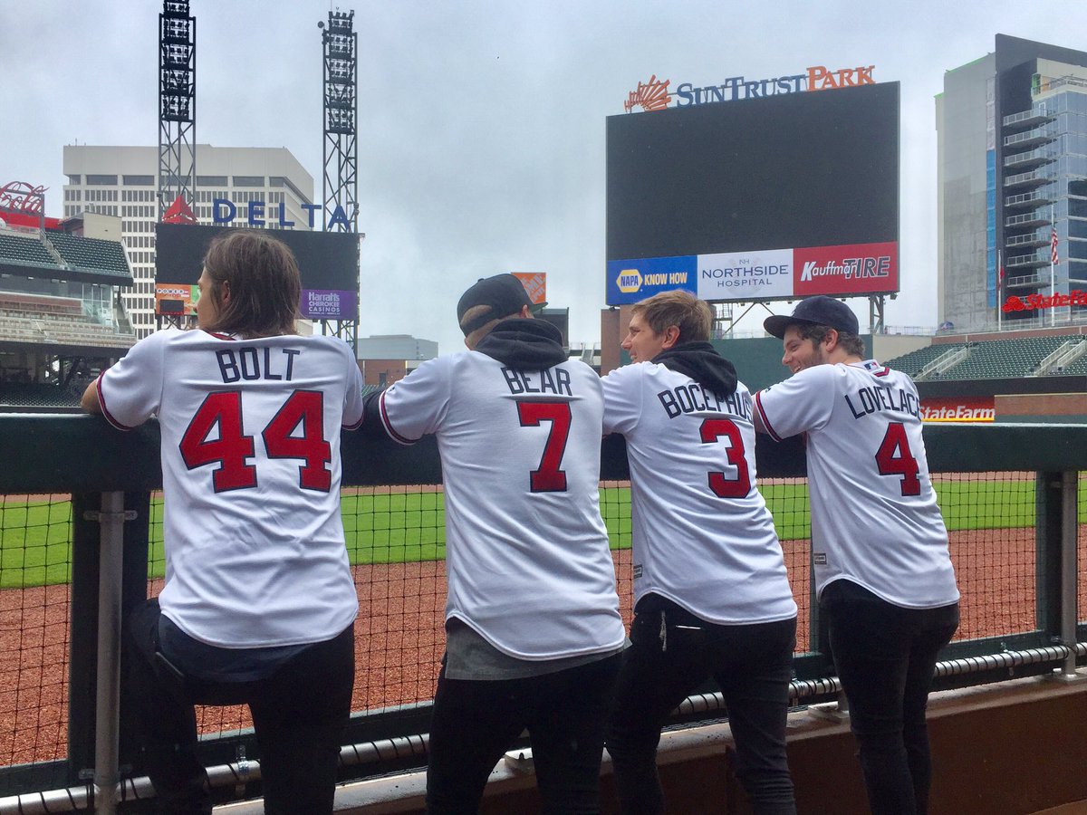 custom braves jersey at suntrust park