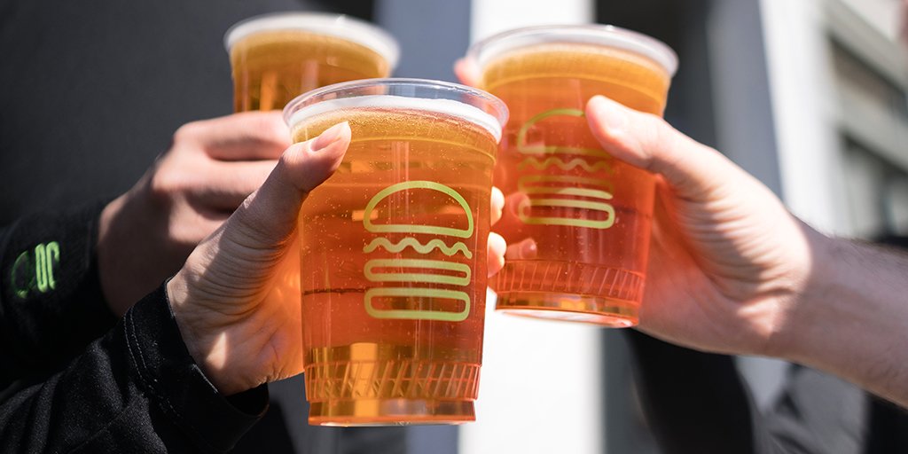 shakeshack's tweet photo. Beer here! @GarrettOliver talks Shake Shack, @BrooklynBrewery and creating our signature ShackMeister Ale: https://t.co/5sv7Komrnz https://t.co/q7tgE6zGfn