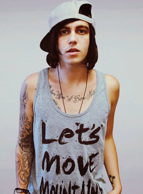 Happy Birthday to Kellin Quinn of Sleeping With Sirens!  