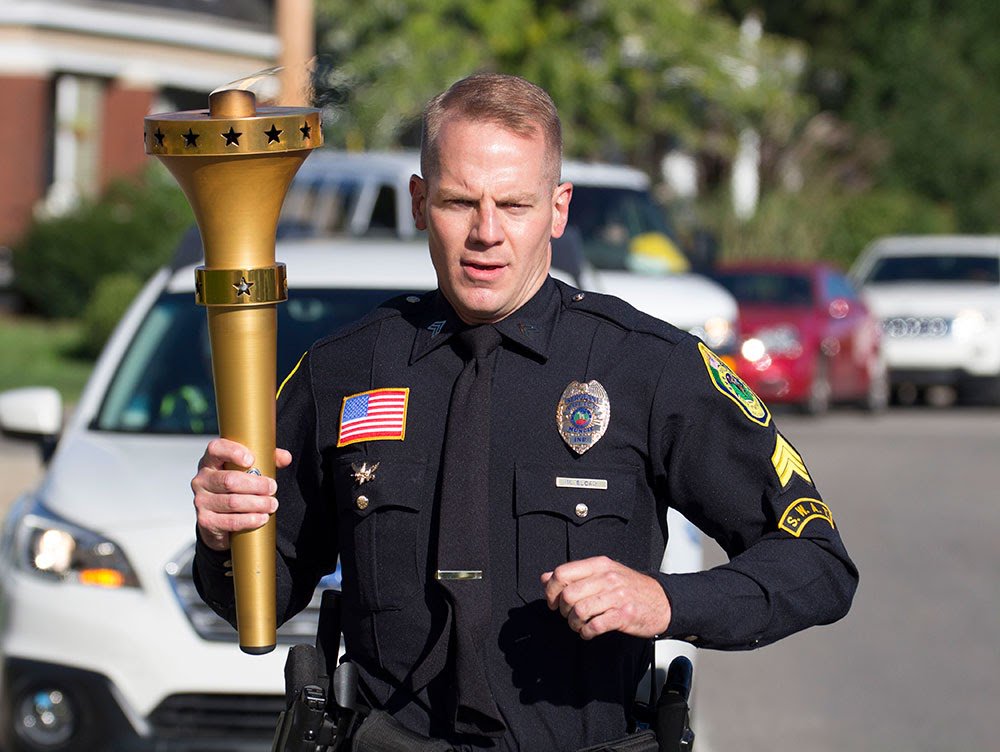 Awards Keep Pouring In For <a href="/BSUTCOM/">B</a>'s Torch Relay Team bit.ly/2pb0NR1 #INTorchRelay