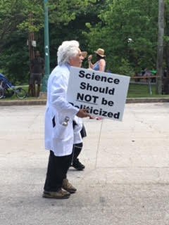 refusefascatl's tweet photo. People defending #science and the #environment at the  #ScienceMarchAtl this past Sat.. #NoFascistUSA #ScienceMarch cc @RefuseFascism https://t.co/pJyzbfb3d6