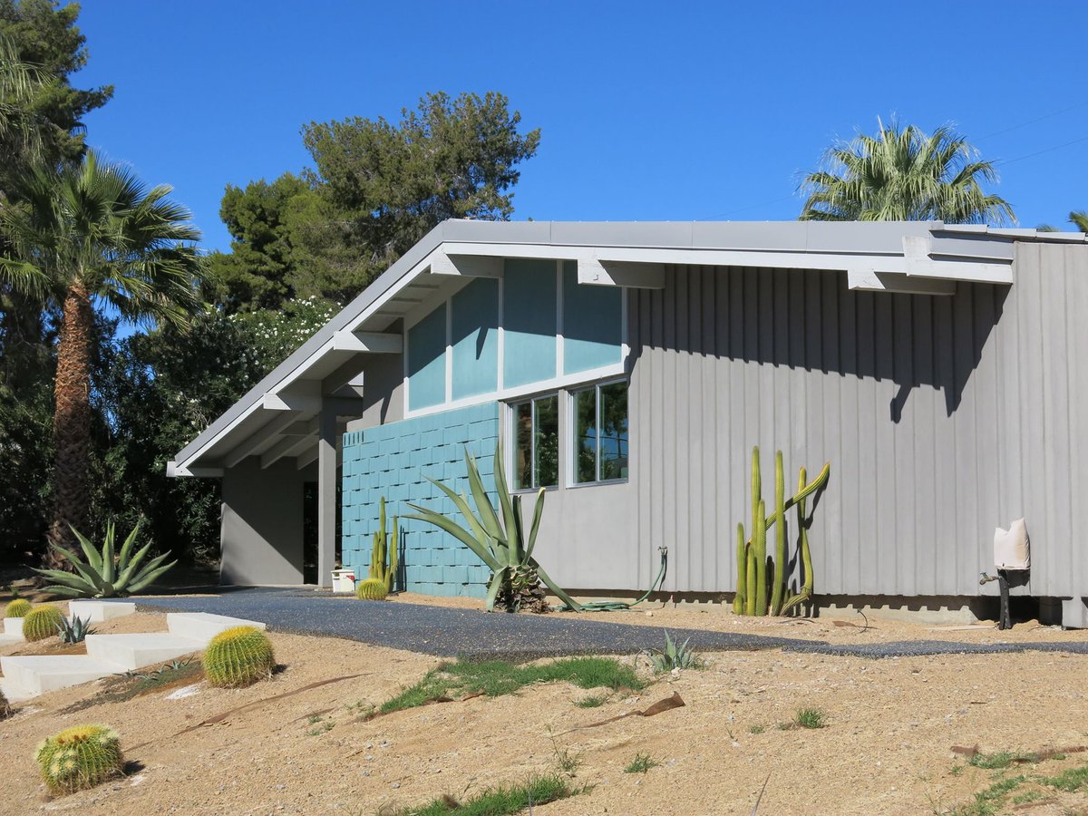 KTNV's tweet photo. Special weekend highlights historic architecture in Las Vegas https://t.co/PGtKGb9rl8 @NVPreservation https://t.co/6a4LfnEyxl