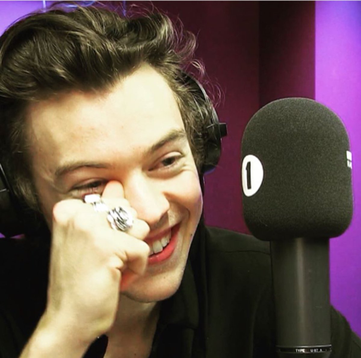 DM_fun_'s tweet image. Added some people to Harry and Niall dms💕 

#HarryOnGrahamNorton #WeSupportLouis #HarryAppreciationMonth #Team1D