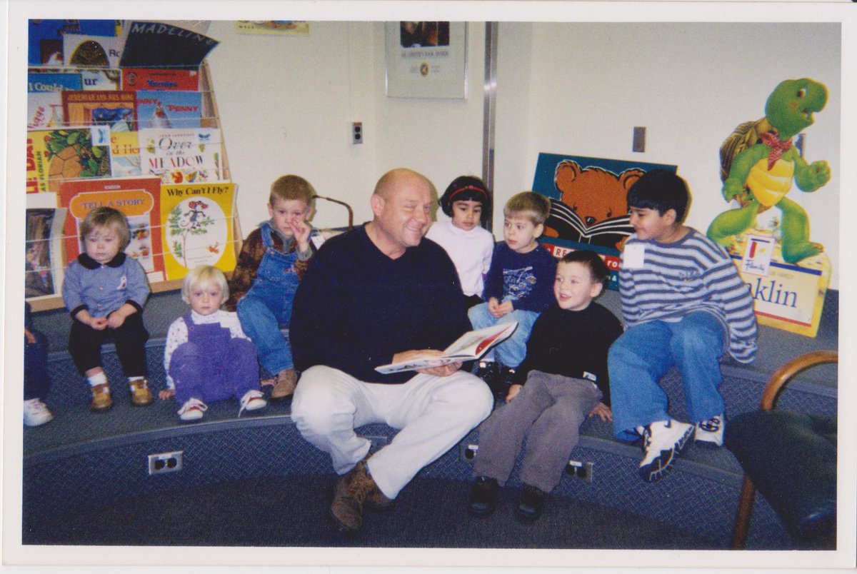 The reading room. My job when I lived in Toronto Tues. and Thurs. at Sick Kids hospital.. I love the children...