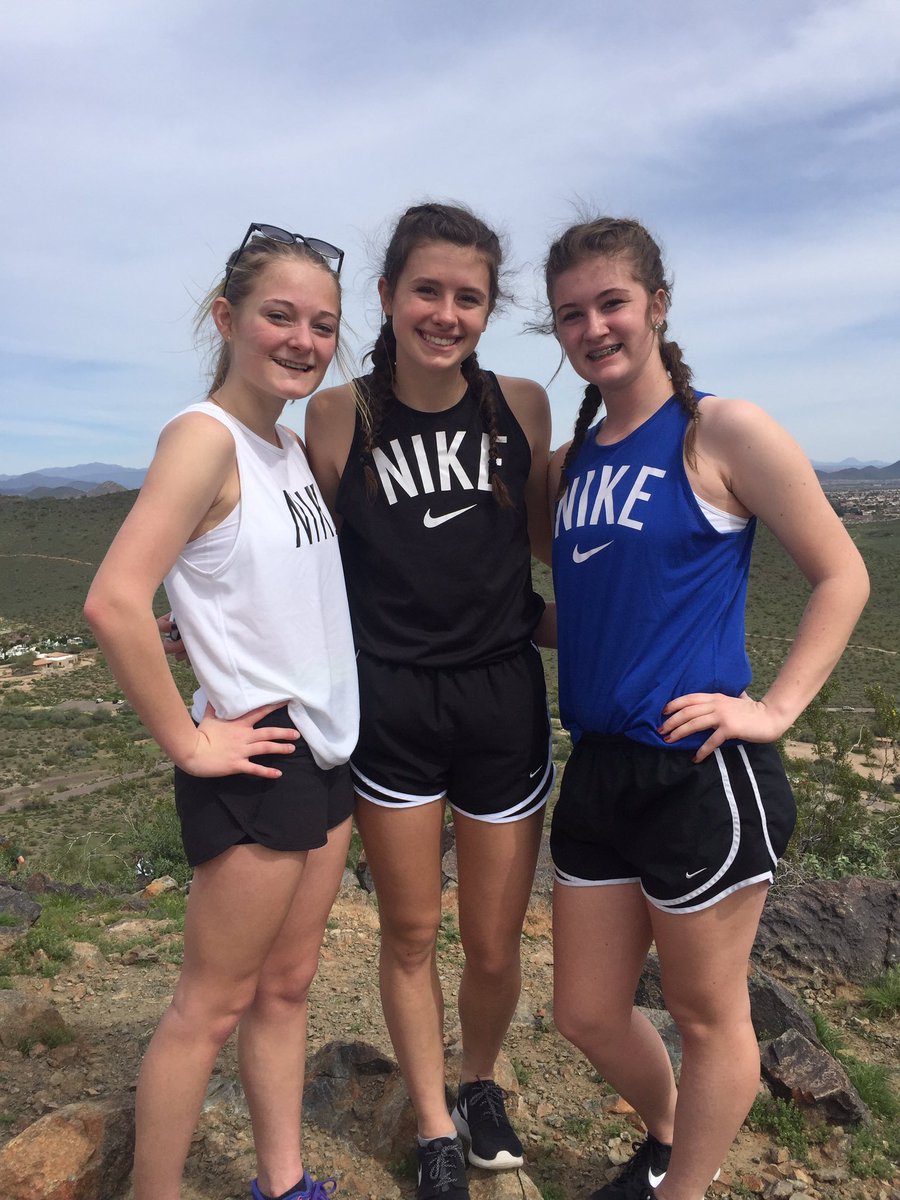 meggles_44's tweet photo. Happy Birthday Abbie!! I hope you are having a great day!! I can't wait for our soccer games to start ⚽️ love ya💛 @WhittemoreAbbie https://t.co/NvfpCoB3bs