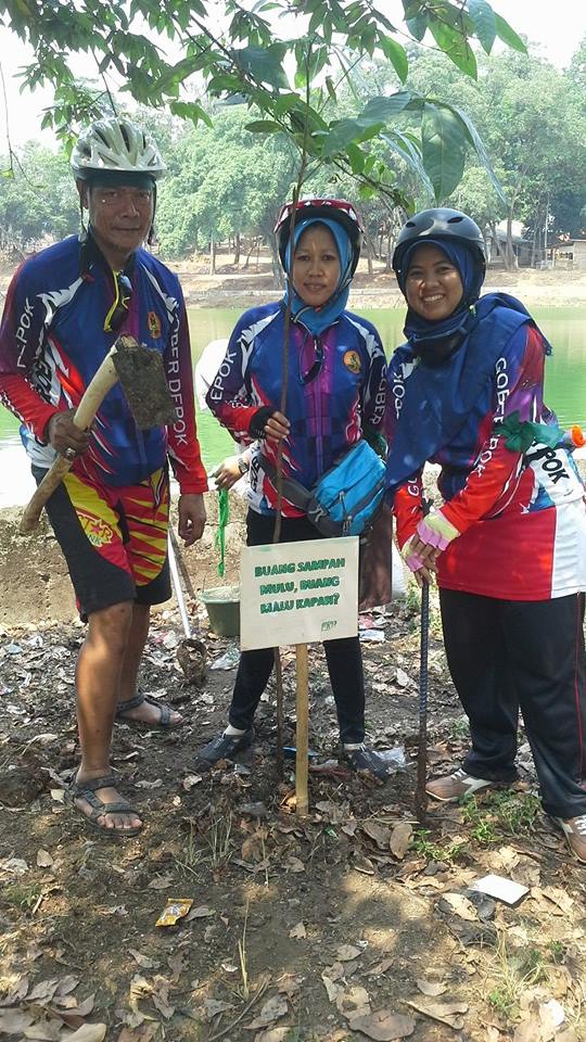 Goweser juga kami ajak peduli pohon ko... <a href="/sekonugroho/">Setiawan Eko Nugroho</a> <a href="/SPORTKU/">SPORTKU</a> #MananamPohon #StopMemakuPohon #GoweserHijau #Goberdepok
