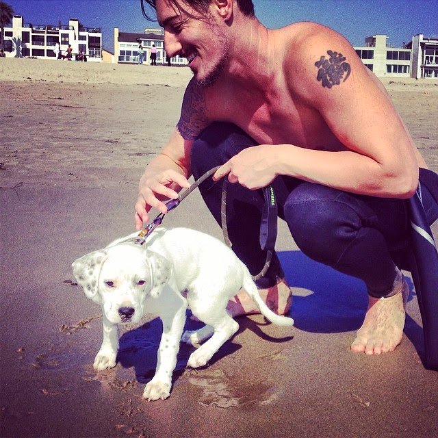 Happy 40th birthday to Born As Ghosts lead singer & terrific actor Eric Balfour!  