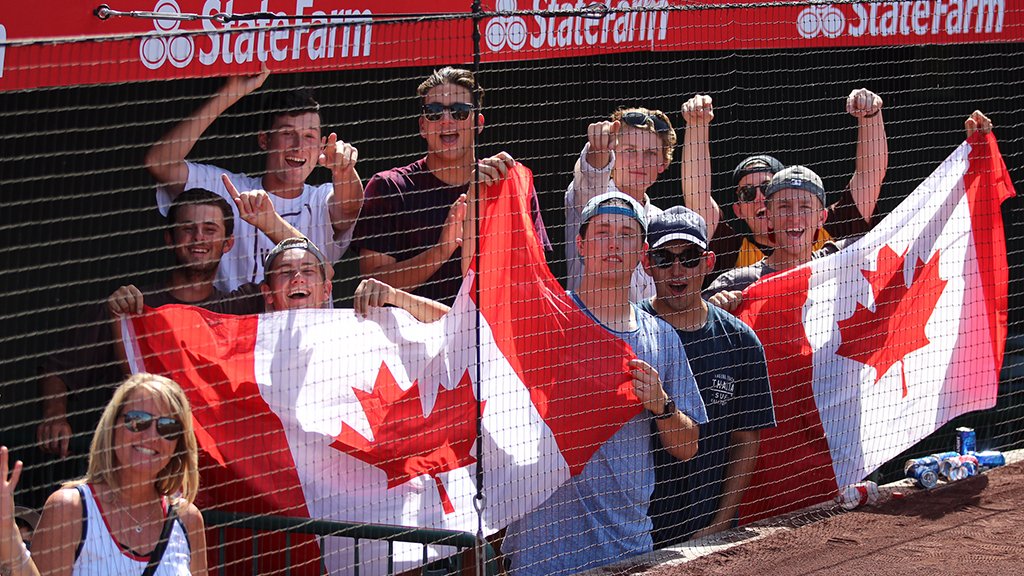 The squad is ready and so are the fans. Play ball!  ➡️ atmlb.com/2oZsgGA https://t.co/lrYG11NhcY