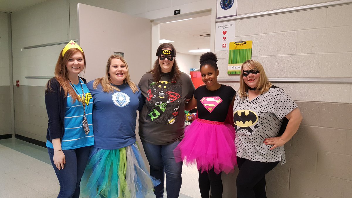 Tracy James tweet media