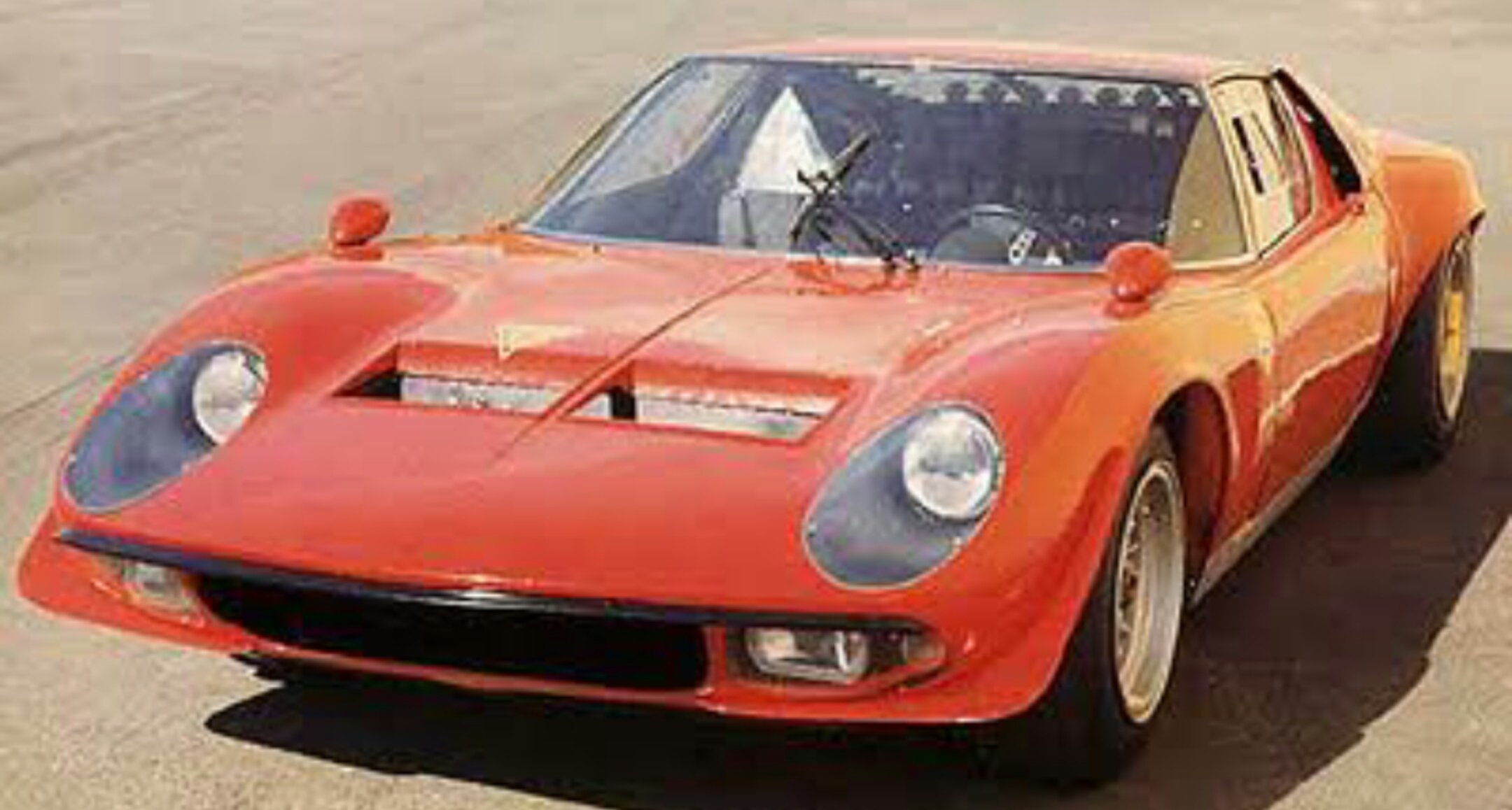 Porsche Sato 自動車 自動二輪車専門垢 幻のレーシングカーについて語る 皆がよく知るイオタはランボルギー公式の レプリカであり 本物はランボルギーニ専属テストドライバー ボブ ウォレスにより1台のみ作られた稀少車なのだが Sv開発車両としての役目