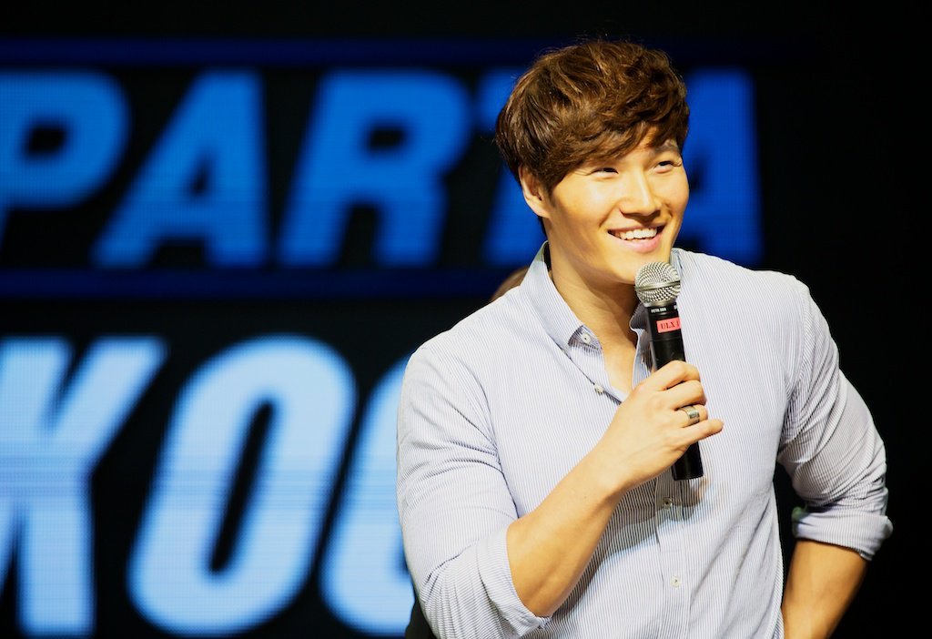 Happy Birthday to the strongest man, with sweetest singing, on RM, Kim Jong Kook! 