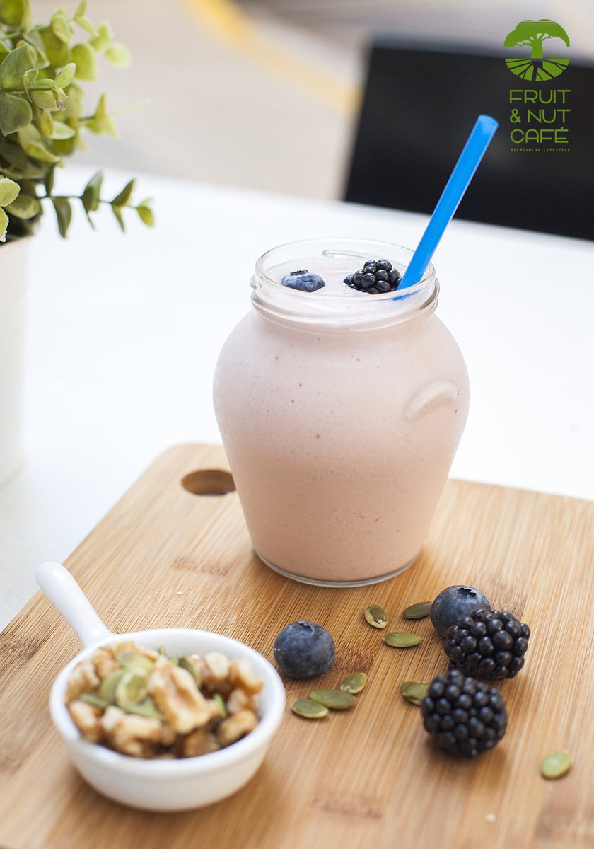 FruitandNutCafe's tweet photo. Tenemos la terapia perfecta para que la vuelta al trabajo después de este puente, sea muuuuuuuy llevadera. ¿Te apetece disfrutar cuidándote? https://t.co/Td3mkje7z4