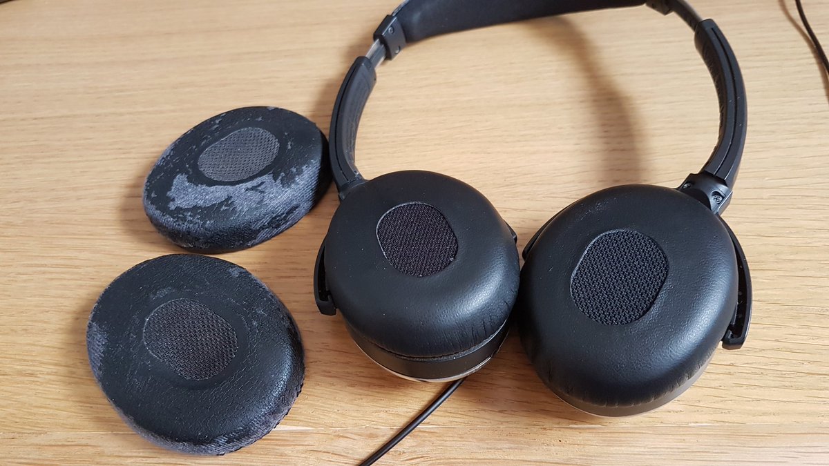 my headphones sound weird my headphones sound weird