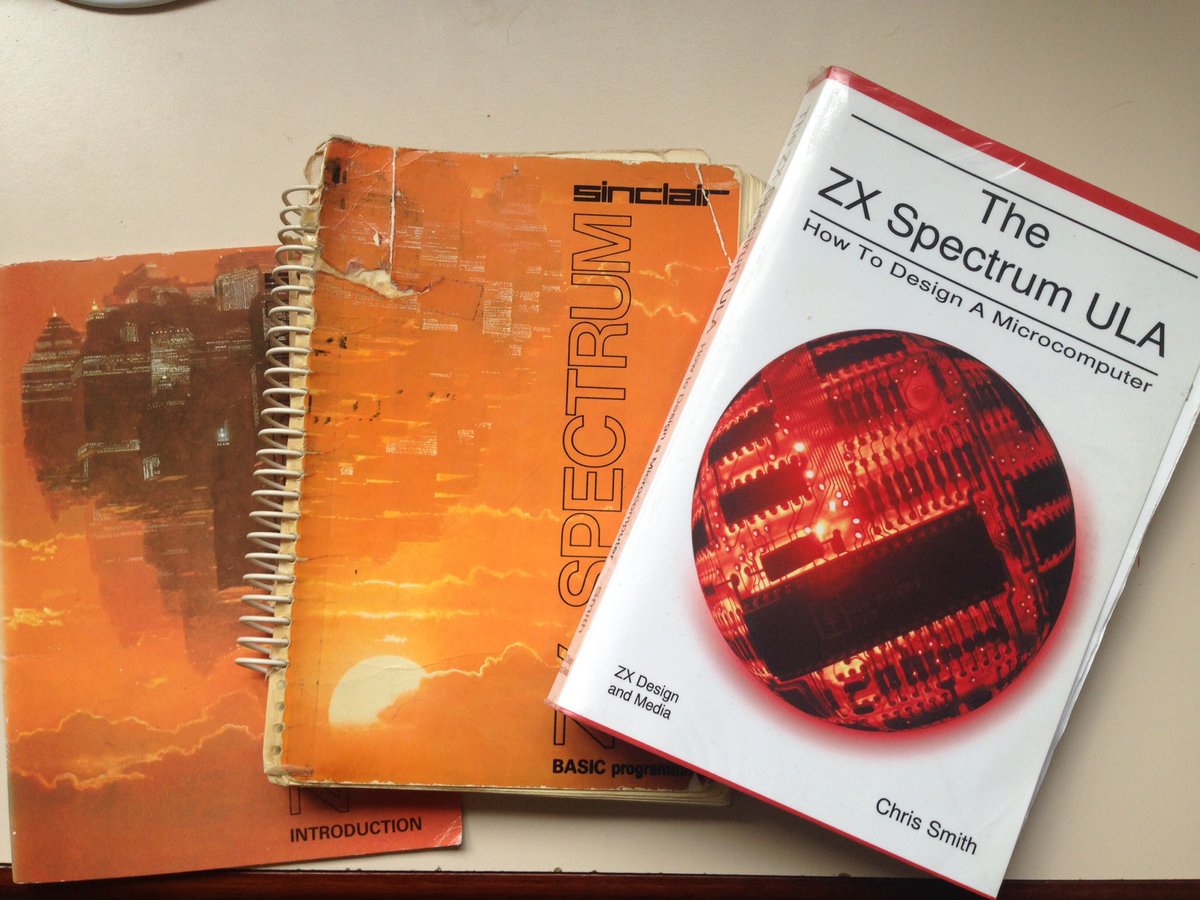 <a href="/ZXUno/">Equipo ZX-Uno</a> <a href="/zxchris/">Chris Smith</a> A must read for any Spectrum fan, and a perfect complement for the two official manuals.