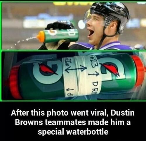 sms_calgary's tweet photo. Team mates have to look after each other always. :) #SportsHumor #Hockey https://t.co/4KqQCc5H0N
