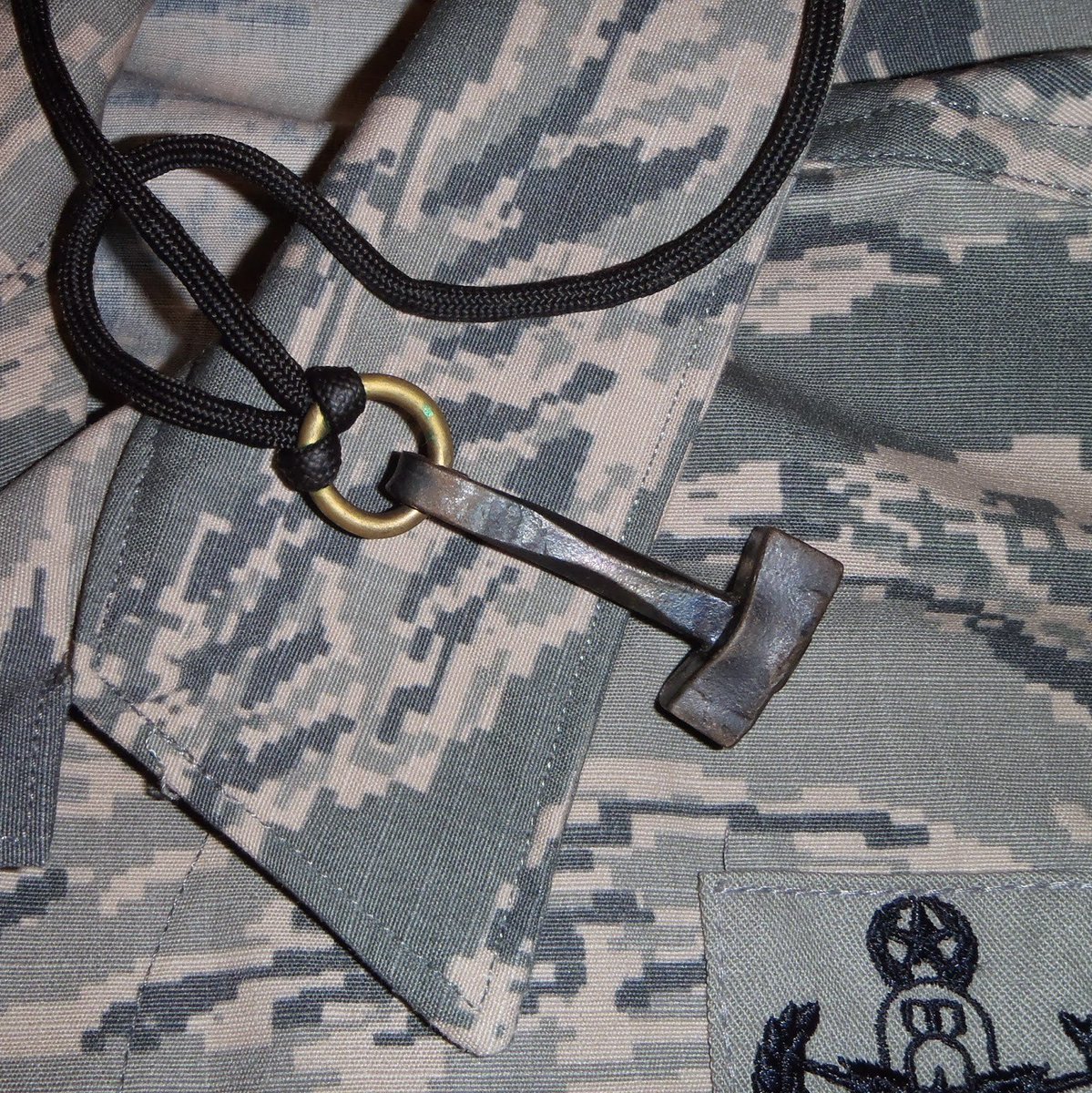 NorseMythNews's tweet image. Breaking: US Dept of Defense officially recognizes #Ásatrú. Meet Heathens who pushed for equal religious rights at norsemyth.org/2017/04/heathe…