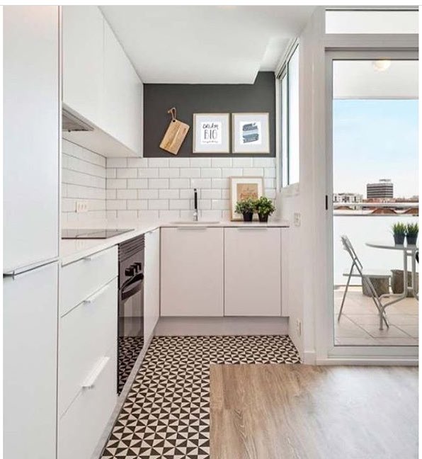 ✔️Inspiración para tu cocina  ✔️Blanco y sencillo #proyectosdecocina #proyectosdecocinaonline #diseño3D #deco #inspiracion #diseñococina