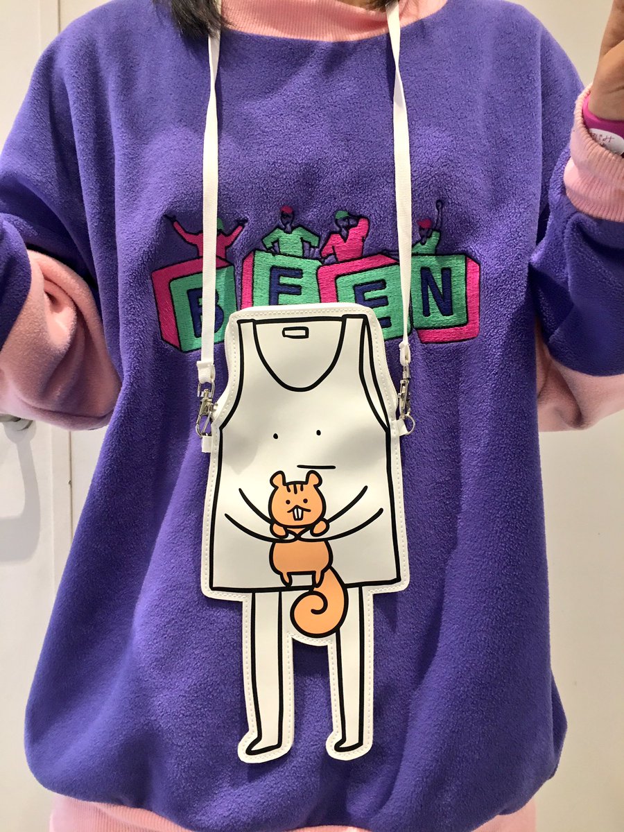 ヤバイTシャツ屋さん　パーカー　パープル ヤバイTシャツ屋さんの女のメンバーが着用しました！
