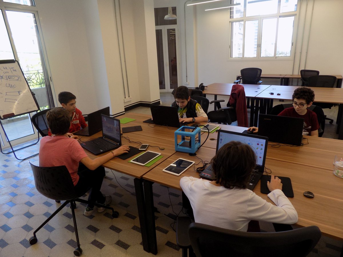 Geek_Express's tweet image. Easter Technology Workshops #makerspace #Youngprogrammers